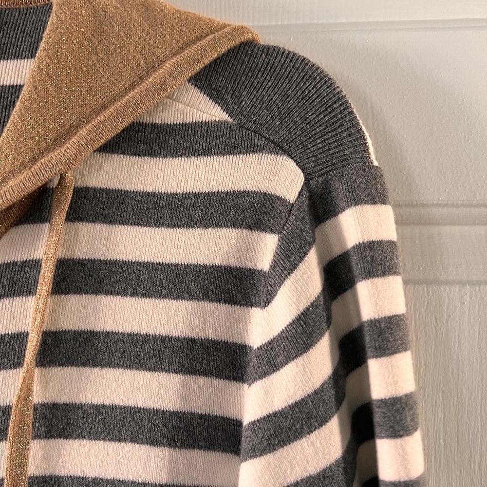 Gray and white long sleeve hoodie sweater with gold metallic accent. - Picture 3 of 4